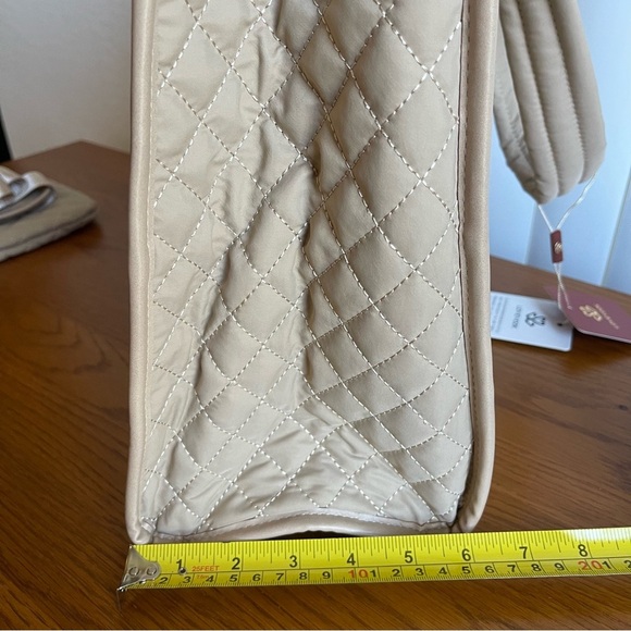 Lovevook Quilted Laptop Bag Khaki - Picture 8 of 16